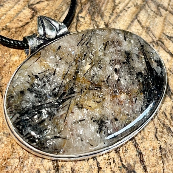 Beautiful Black Rutile Quartz Pendant - Picture 5 of 14